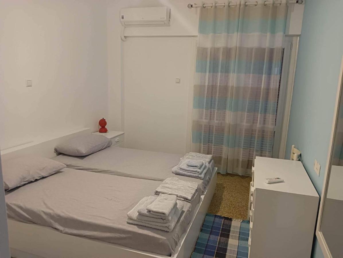 Apartment With Sea View Oropos Buitenkant foto
